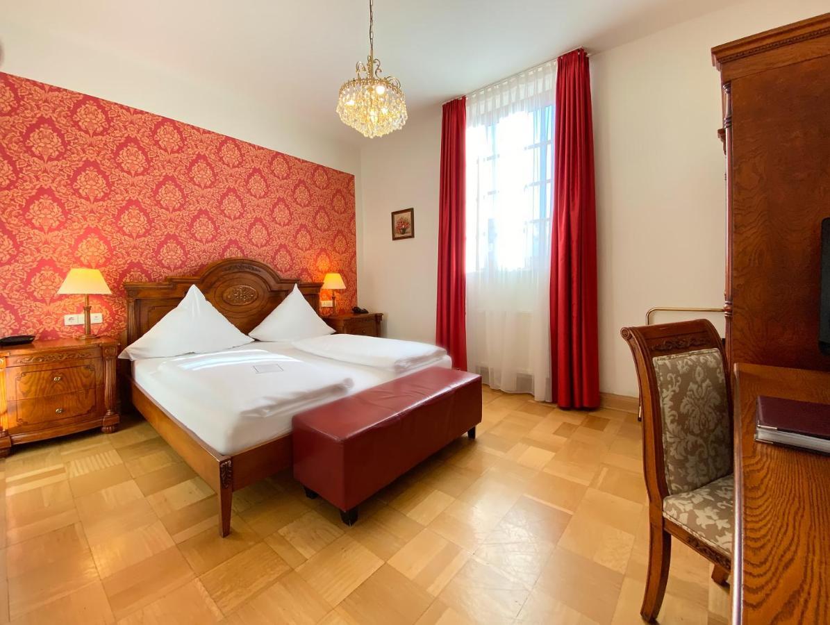 Hotel Rathausgloeckel Баден-Баден Экстерьер фото