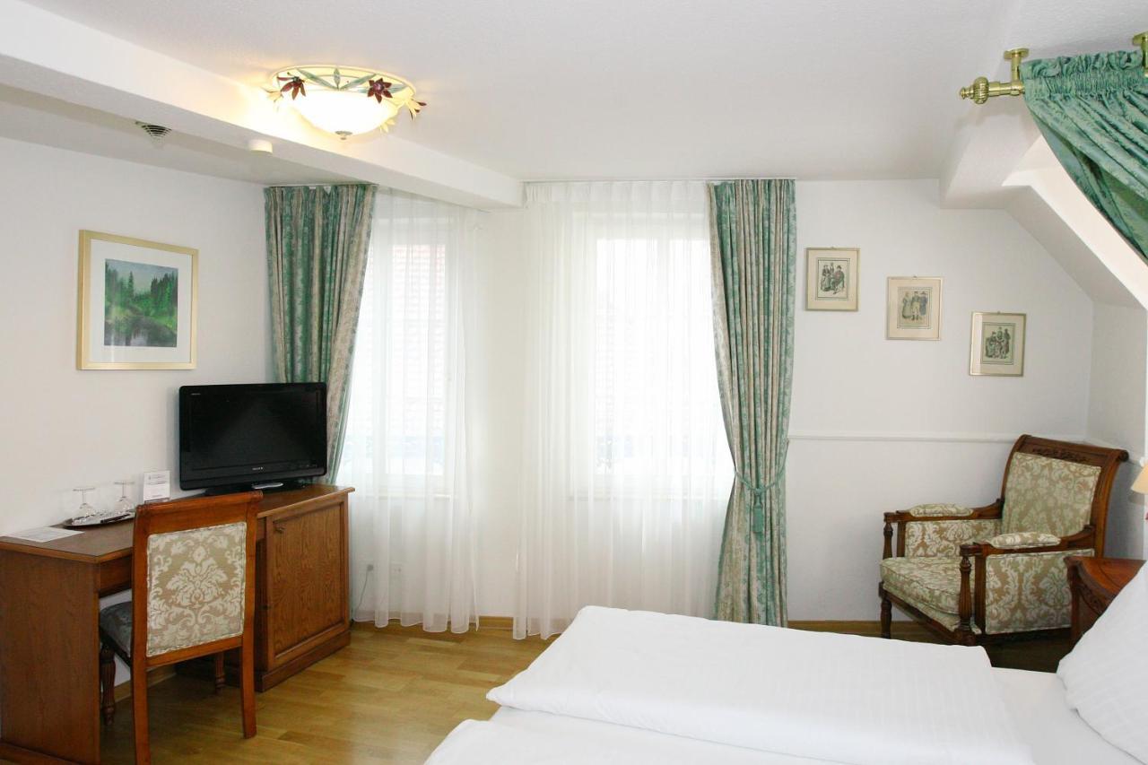 Hotel Rathausgloeckel Баден-Баден Экстерьер фото